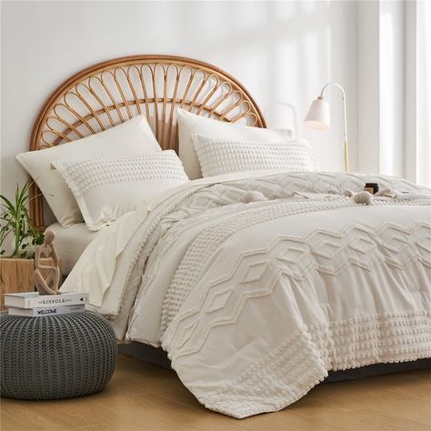 [Unique Tufted Design]: The comforter set features geometric textured pattern and tufted pom pom dots. The simple yet sophisticated design gives your room a nice update and boho modern chic look.Brighten up your home with clean and crisp vibe. Tufted Comforter, Shabby Chic Embroidery, Comforter Sets Boho, Queen Size Comforter Sets, Boho Comforters, King Size Comforter Sets, Boho Duvet Cover, King Size Comforters, Shabby Chic Boho