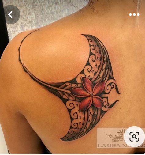 Hawiian Tattoos Women, Hawaiian Style Tattoo For Women, Hawaiian Tattoo Ideas For Women, Tattoo Ideas Polynesian, Hawaii Style Tattoo, Hawaiian Stingray Tattoo, Tropical Shoulder Tattoos For Women, Aruba Inspired Tattoos, Island Inspired Tattoos