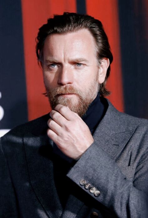 Ewan Mcgregor Photoshoot, Evan Mcgregor, Dr Sleep, Comfort Celebrities, Doctor Sleep, Ewan Mcgregor, Obi Wan Kenobi, Obi Wan, Fav Celebs