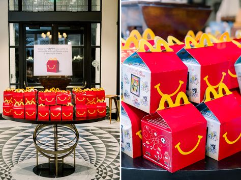 Mcdonalds Wedding Food, Mcdonald’s Wedding Food, Mcdonald’s At Wedding, End Of The Night Wedding Snacks, Midnight Snacks Wedding, Midnight Snack Wedding Ideas, Mcdonalds At Wedding, Mcdonalds Wedding Late Night, Wedding Midnight Snack Ideas