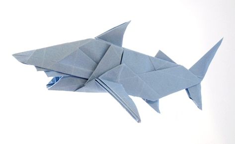 Origami Shark by Miyajima Noboru folded by Gilad Aharoni Ocean Party Favors, Origami Shark, Origami Guide, Origami Decor, Shark Craft, Origami Tutorial Easy, Kids Origami, Cute Origami, Origami Love