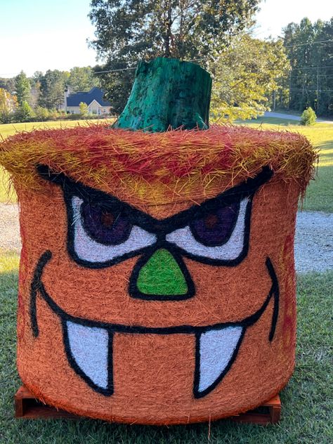 2022 Halloween Decor Round Hay Bale Pumpkin Vampire Spooky Farm Halloween, Halloween Round Hay Bale Ideas, Hay Bale Halloween Decor, Halloween Hay Bale Ideas, Round Hay Bale Decorating Ideas, Hay Bale Halloween, Hay Bale Pumpkin, Halloween Hay Bale, Halloween Hay Bales