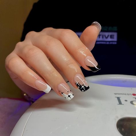 Black And White Biab Nails, Black And White French Tip Nails Square, Rounded Square French Tip Nails, Black And White Square Nails, Square French Tip Nails, Square French Tip, Black And White French, White French Nails, Square French