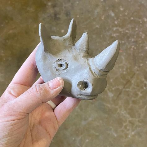 Pottery Ideas Handbuilt Animals, Ceramic Animals Sculpture, Functional Animal Pottery, Animal Whistles Ceramics, Rhino Sculpture Clay, Rhino Sculpture, Rat Ceramic Mug, Rhino Mug, Rhino Beetle