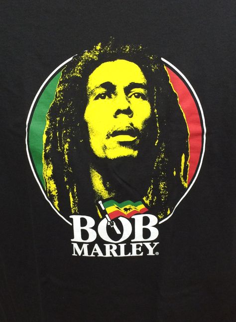 Rasta Tattoo, Bob Marley Lion, Colored Bobs, Bob Marley Pictures, Bob Marley T Shirts, Jamaican Flag, Logo Face, Black Bob, Rasta Colors