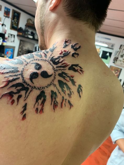 Anime Chest Tattoo, Gaara Tattoo, Hunter Tattoo, Hard Tattoos, Mystical Tattoos, Naruto Tattoo, New Tattoo Designs, Hand Tats, Pretty Hand Tattoos