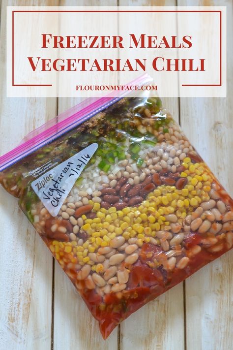 Freezer Meals Vegetarian Chili http://flouronmyface.com/freezer-meals-vegetarian-chili/?utm_campaign=coschedule&utm_source=pinterest&utm_medium=Arlene%20%7C%20Recipes%20%7C%20Flour%20On%20My%20Face&utm_content=Freezer%20Meals%20Vegetarian%20Chili Freezer Meals Vegetarian, Vegan Freezer Meals, Vegetarian Chili Crock Pot, Vegetarian Freezer Meals, Meals Vegetarian, Vegetarian Chili Recipe, Budget Freezer Meals, Protein Recipe, Freezer Friendly Meals