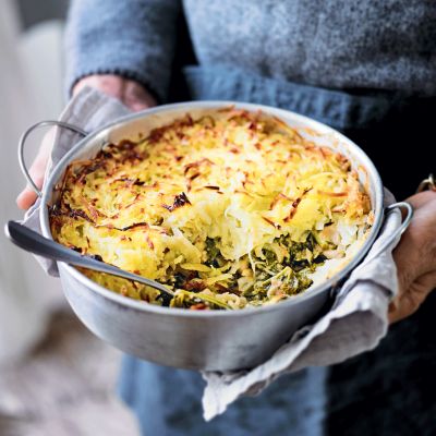 One-pot kale & parsnip rosti Burns Night Recipes, Scottish Dishes, British Cooking, Scottish Recipes, Burns Night, Delicious Magazine, Roast Dinner, English Food, British Food