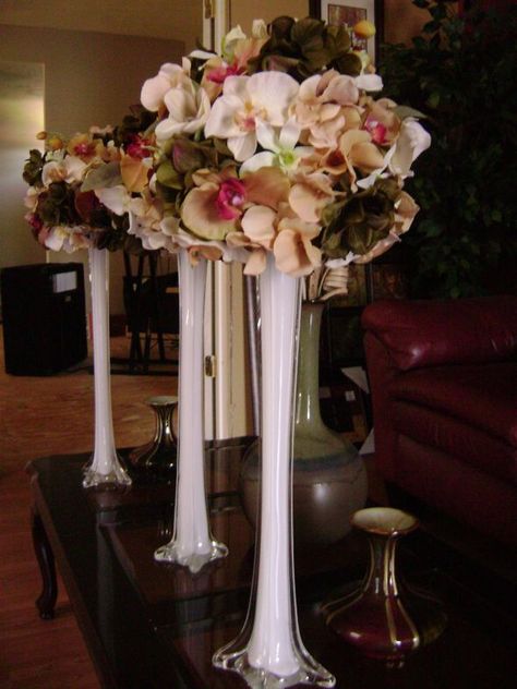 My DIY centerpieces :  wedding champagne diy green hydrangea ivory orchids reception silver tower vases DSC07003 Eiffel Tower Vase, Eiffel Tower Centerpiece, Dark Wedding Theme, Eiffel Tower Vases, Vases Centerpieces, Tower Vase, Catering Display, Bottom Heavy, Flower Tower