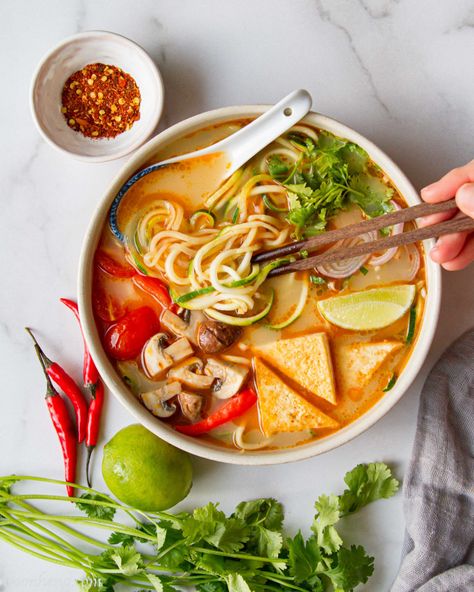 Tom Yum Noodle Soup, Vegan French Onion Soup, Dried Milk, Vegan Tomato Soup, Recipes To Try At Home, Vegan Grilling, Tom Yum, Vegan Coconut, Italian Soup