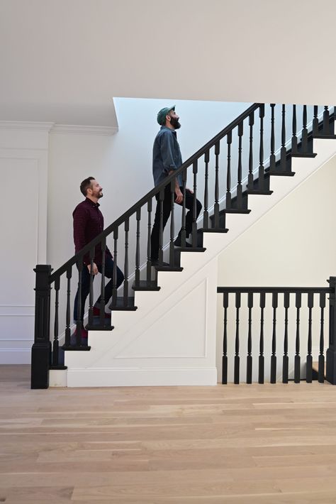 Brownstone Bedroom, Brownstone Nyc, Wood Stair Railing, Spindles For Stairs, Hickory Floor, Apartment Stairs, Brownstone Boys, Brownstone Interiors, Nyc Brownstone