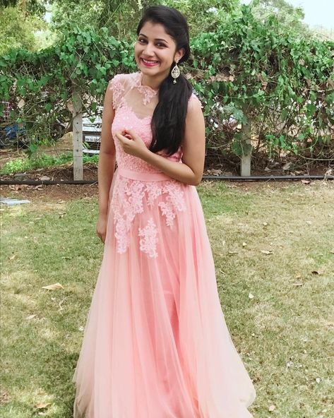 Beautiful Sayali Patil - Marathi Actress Sayali Patil, Sayli Patil, Marathi Actress, Global Dress, Curvy Fashion, Sleeveless Formal Dress, Prom Dresses, Saree, Prom