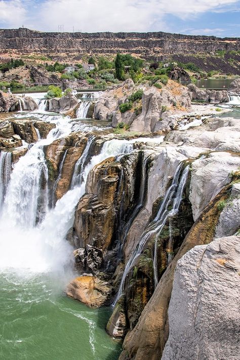 North America Aesthetic, Idaho Aesthetic, Shoshone Falls Idaho, Shoshone Falls, America Aesthetic, Traveling Goals, Twin Falls Idaho, Usa Summer, Weird West