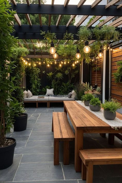 Covered Outdoor Dining Area, Outside Patio Roof Ideas, Medium Patio Ideas, Closed Pergola Ideas, Backyard Deck With Pergola, Large Patio Design Ideas, Backyard Roof Ideas Patio, Outdoor Seating Area Covered, Wooden Pergola Ideas