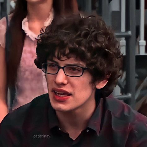 Robbie Shapiro Icons Robby From Victorious, Robbie Shapiro Aesthetic, Robbie Shapiro Icons, Adorable Matching Pfp, Cat And Robbie, Cat From Victorious, Robbie Victorious, Robbie Shapiro, Matt Bennett