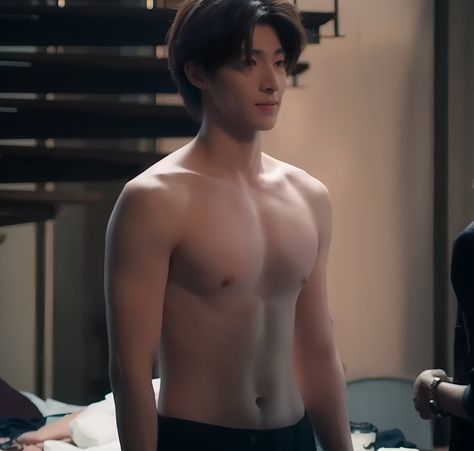 Act on X: "Blue Pongtiwat 🫣 https://t.co/eWOh5IXBGw" / X Abs Kpop, Pongtiwat Tangwancharoen, Blue Pongtiwat, Kpop Makeup, Random Guy, Light Skin Men, Cute Guy Pics, White Guys, Men Abs