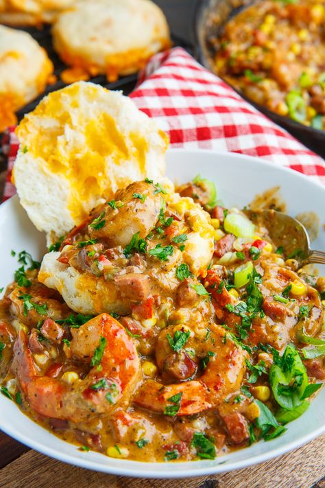 Cajun Biscuits and Shrimp and Andouille Gravy Andouille Gravy, Cajun Dishes, Cajun Creole Recipes, Cheddar Biscuits, Shrimp And Grits, Cajun Cooking, Louisiana Recipes, Idee Pasto, Creole Recipes