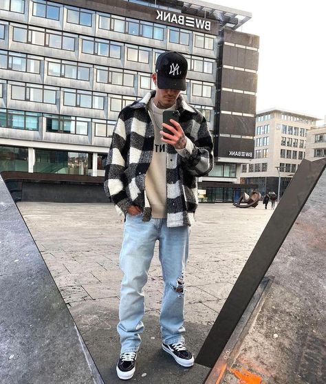 Just some dope fits 😏 . . follow @fashionwearvibe for more 👕 follow @fashionwearvibe for more 🧢 . . 📸 Credit: ( @rxinr ) Vans Outfit Men Street Styles, Black Vans Outfit Men, Air Max 90 Outfit, Streetwear Boots, Black Vans Outfit, Winter Outfits Men Streetwear, Vans Outfit Men, Outfits Men Streetwear, Streetwear Inspiration