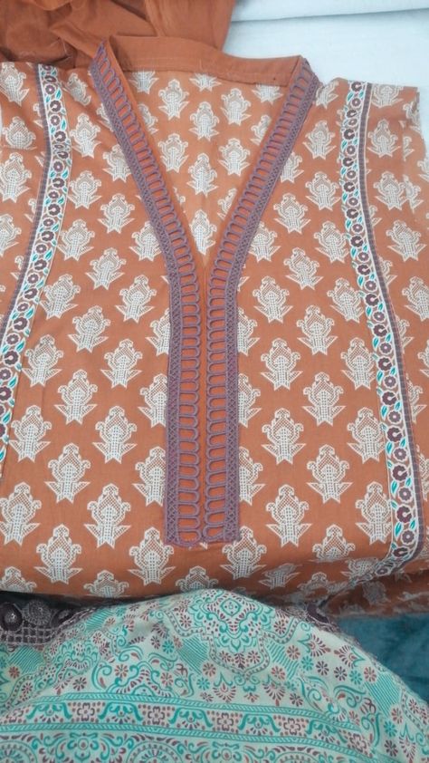 Pakistani Neck Designs Neckline, Kurti Neck Designs Latest Fashion, Beautiful Neck Designs, Denim Fashion Outfits, Neck Designs For Kurtis, Long Kurti Patterns, Designs For Kurtis, Kurti Embroidery, Beautiful Neck