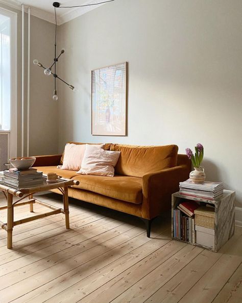 my scandinavian home: Line's Relaxed Copenhagen Home with Pretty Pastels Copenhagen Home, My Scandinavian Home, Scandi Living, Scandinavian Living Room, Scandinavian Living, Beautiful Apartments, Scandinavian Interior, Scandinavian Home, Beautiful Furniture