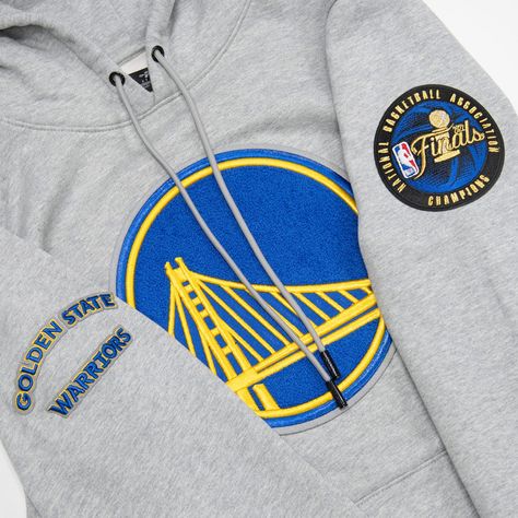 Searching for a way to show off your die-hard Golden State Warriors passion this season? Look no further than this awesome Pro Standard Logo pullover hoodie. It features crisp graphics all over, which will help you cement your status as a devoted Warriors fan. Golden State Warriors Hoodie, Golden Warriors, Golden State Warriors, Die Hard, Hoodies For Sale, Golden State, Cement, Heather Grey, Pullover Hoodie