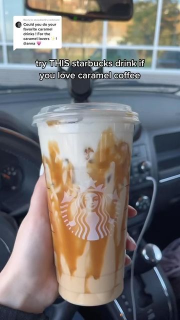 Caramel Drinks From Starbucks, Caramel Drink, Starbucks Caramel Drinks, Caramel Drinks, Coffee Video, Starbucks Caramel, Starbucks Barista, Coffee Hacks, Starbucks Secret Menu