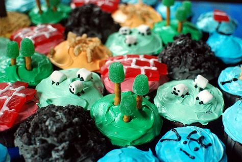 Settlers of Catan Cupcakes - The Food in My Beard Catan Cupcakes, Fun Cupcake Recipes, Settlers Of Catan, Cupcakes Recipes, Play Together, Friends Birthday, Fun Cupcakes, Party Foods, Cupcake Recipes