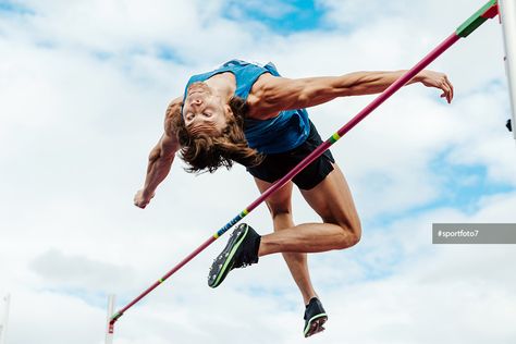 successful attempt high jump male athlete Jumping Poses, Running Pose, Track And Field Athlete, Action Pose Reference, Male Pose Reference, Long Jump, Anatomy Poses, High Jump, Sports Pictures