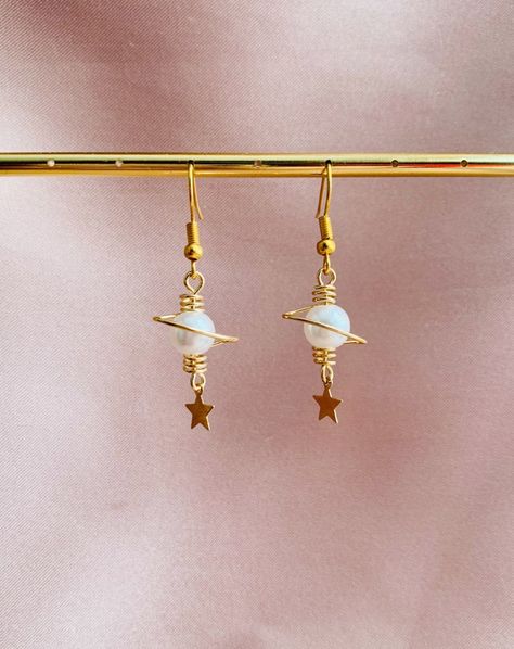 Planet Jewelry, Constellation Earrings, Science Jewelry, Golden Star, Handmade Wire Jewelry, Wire Earrings, Etsy Earrings Dangle, Dream Jewelry, White Pearl