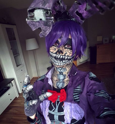 Nightmare Bonnie cosplay by MilchWoman<< not in the fnaf fandom but this is freaking amazing Bonnie Cosplay, Nightmare Bonnie, Fnaf Costume, Fnaf Crafts, Fnaf Cosplay, Fnaf Sister Location, Epic Cosplay, Fnaf Comics, Fnaf Memes