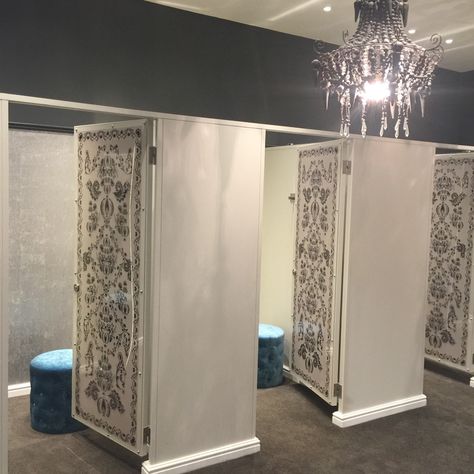 Changing rooms, dressing rooms, fitting rooms Retail Changing Room Ideas, Trail Room Ideas For Boutique, Changing Rooms Ideas, Trial Room Design, Trial Room, Boutique Dressing Room, Fitting Rooms, Preschool Designs, Retail Store Interior Design