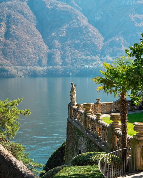 Villa Balbianello, one of Lake Como’s most stunning villas 😍 Located in the town of Lenno, on the western side of the lake, Villa Balbianello is a must see if you plan to visit the area. 🚌 From Milan head to Como San Giovanni station and from there take the bus C10 towards Menaggio. Get off at the Lenno - Chiesa bus stop I consider this the fastest option to reach Lenno, but you can also take the ferry from Varenna or Como 💚 The Villa is reachable in two ways: 1) 1 km walk from the port of ... Villa Balbaniello, Lake Como Winter, Varenna Lake Como, Villa Balbianello, Lake Como Villas, Italian Gardens, Lake Villa, Future Vision, Lake Como Italy