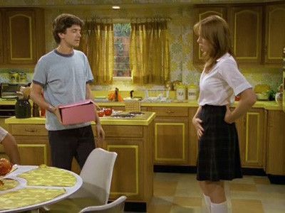 Pinciotti kitchen is a dream kitchen Eric And Donna, Jackie And Hyde, Show Kitchen, Donna Pinciotti, 60s Vibe, 70s Show, That 70s Show, Catholic School, The Basement