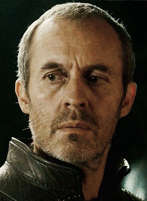 Stannis Baratheon, Game of Thrones. Stannis Baratheon, Stephen Dillane, House Baratheon, Game Of Thrones Cast, Got Characters, Game Of Thrones Quotes, Hbo Game Of Thrones, Games Of Thrones, Game Of Thrones Fans