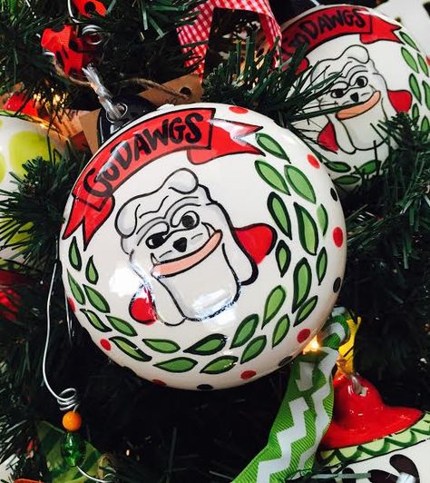 Georgia Ornament, College Christmas, Georgia Dawgs, Ga Bulldogs, Clay Christmas, Christmas Idea, Bulldog Art, Holiday Games, University Of Georgia