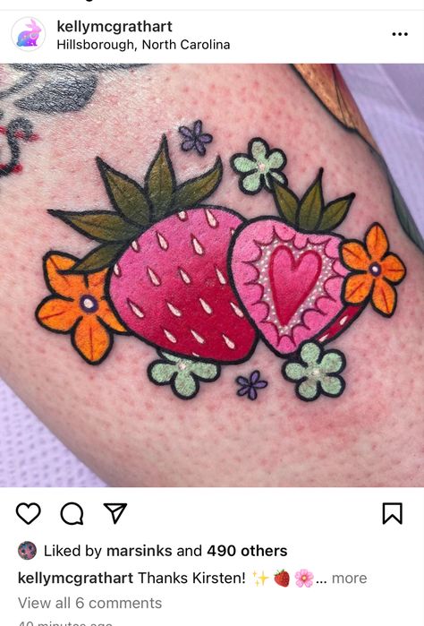 Tattoo posted by@kellymcgrathart on Instagram Kawaii Strawberry Tattoo, Pink Strawberry Tattoo, Cute Strawberry Tattoo, Strawberry Tattoo Design, Strawberry Tattoos, Kawaii Tattoos, Crow Tattoo Design, Strawberry Nails, Strawberry Tattoo