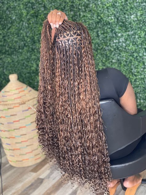 4 And 30 Braids, Color 4 Boho Knotless Braids, Boho Braids Color 27 And 30, Bohemian Braids Brown And Black, Honey Brown Knotless Braids With Curls, Blonde Ombré Boho Braids, Chocolate Boho Braids, Knotless Box Braids Small Color 350, Knotless Goddess Box Braids With Color