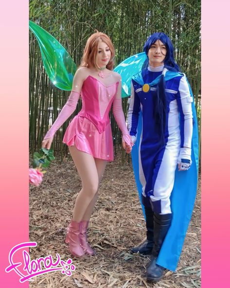 Flora Magic Winx and Helia (Flora's boyfriend) cosplay Flora Cosplay, Helia Winx Club, Winx Club Cosplay, Flora And Helia, Winx Cosplay, Winx Flora, Power Rangers Cosplay, Bloom Winx Club, Princess Cosplay