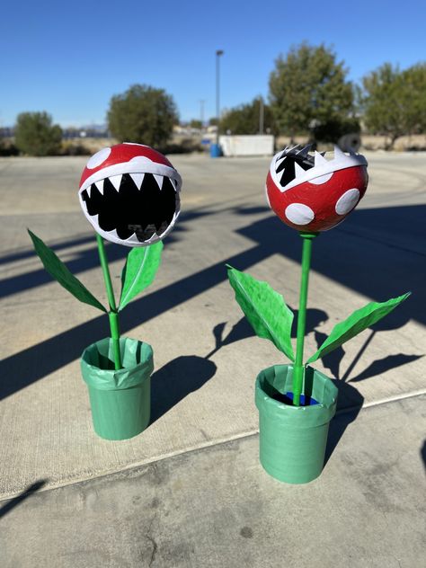 Mario Diy, Piranha Plant, Super Mario Birthday Party, Plant Crafts, Mario Birthday Party, Super Mario Birthday, Vehicle Decor, Harvest Party, Mario Birthday