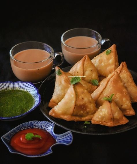 samosa photography, veg samosa recipe, flaky Samosa recipe, samosa filling recipe, cheese samosa recipes, easy samosa recipes, samosa chaat recipe, samosa dough recipe, samosa chaat, samosa chaat recipe, vegetable samosa recipe, samosa recipe Samosa Photography, Samosa Filling Recipe, Vegetable Samosa Recipe, Samosa Chaat Recipe, Samosa Dough, Cheese Samosa, Samosa Filling, Veg Samosa, Samosa Recipes