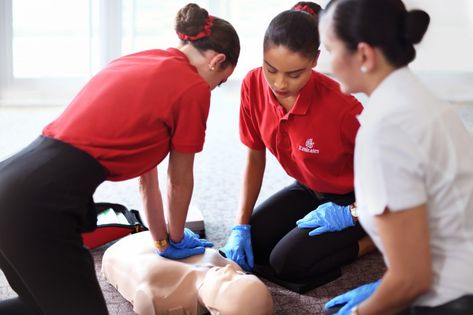 World First Aid Day, Cabin Crew Training, Emirates Airline Cabin Crew, Emirates Cabin Crew, Airline Cabin Crew, Emirates Airline, Flight Attendant Life, Emergency Management, Flight Deck