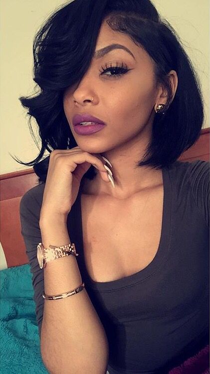 . Short Bob With Deep Side Part, Long Silk Press Natural Hair, Sew In Weave Hairstyles Black Women, Oval Face Shape Women, Hairstyle For Oval Face, Face Shape Women, Weave Bob Hairstyles, Oval Face Shape, Short Hair Black