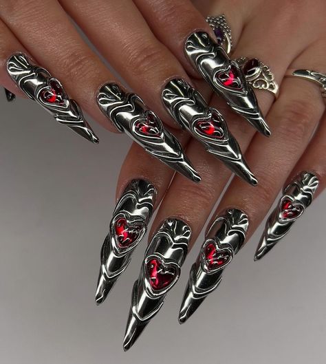 🩸Chrome : OG @shoplilicreuk ( -10% avec le code PADENA10 ) Inspo: @kuurth.co . . . . #nails #nailart #nailsart #nailsofinstagram #nails💅… | Instagram Nail Art Galleries, Heart Nails, Funky Nails, April 15, Chrome Nails, Chrome Hearts, Nails Design, Nails Nailart, Halloween Nails