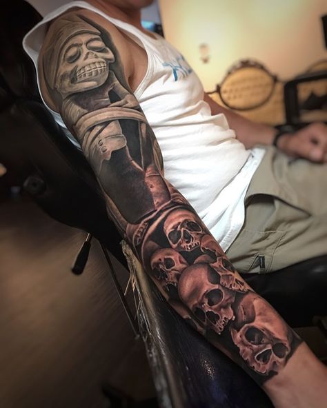 Day 2 of 4 on this sleeve "Mictlantecuhtli" (God of Underworld) Now booking September and October at @collectiveinkgallery call or text… Man Tattoos, Aztec Warrior Tattoo, Aztec Tattoos Sleeve, Mayan Tattoos, Aztec Tattoos, Mexican Tattoo, P Tattoo, Mexican Art Tattoos, Aztec Tattoo Designs