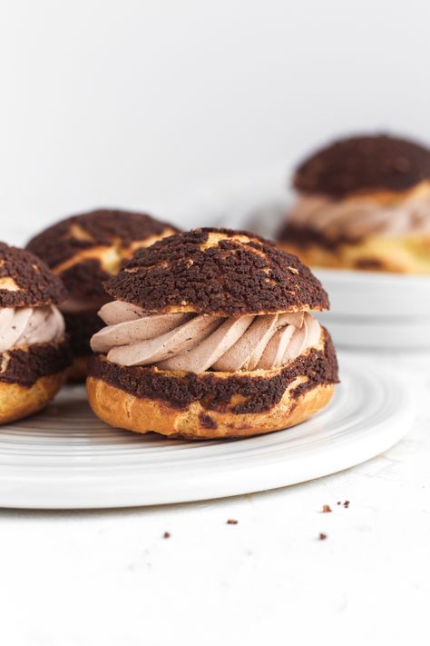 Nutella Pastry Cream, Chocolate Craquelin, Nutella Pastry, Chocolate Buns, French Cream, Chocolate Whipped Cream, Choux Pastry, Cream Puff, Nutella Recipes