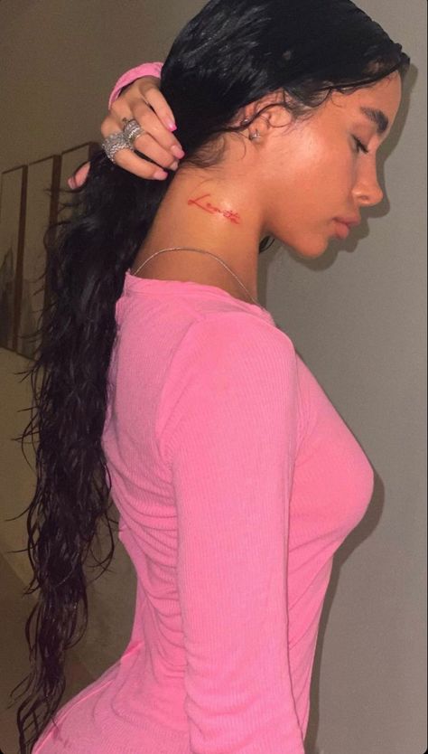 Girl Neck Tattoos, Cute Hand Tattoos, Neck Tattoos Women, Tattoos For Black Skin, Red Ink Tattoos, Dope Tattoos For Women, Stylist Tattoos, Cute Tattoos For Women, Beautiful Weather