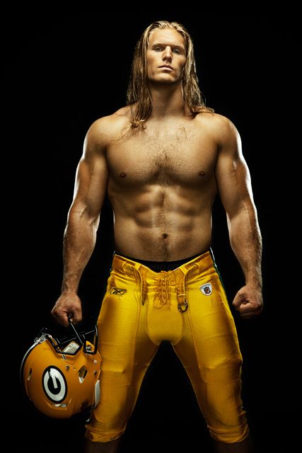 So, not food, but definitely appropriate for this board. (Clay Matthews- now you know why I'm a Packers fan) Clay Mathews, Clay Matthews Iii, Go Packers, Clay Matthews, Packers Football, Packers Fan, Nfl Green Bay, Harrison Ford, Jake Gyllenhaal