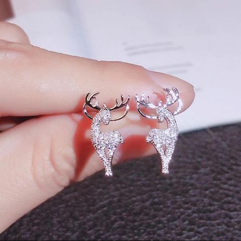 Crystal Reindeer Stud Earrings Fashion Jewelry Christmas Stud Earrings, Stud Girl, Rhinestone Snowflake, Romantic Jewellery, Earring Tree, Earrings Women, Christmas Earrings, Christmas Jewelry, Girls Earrings