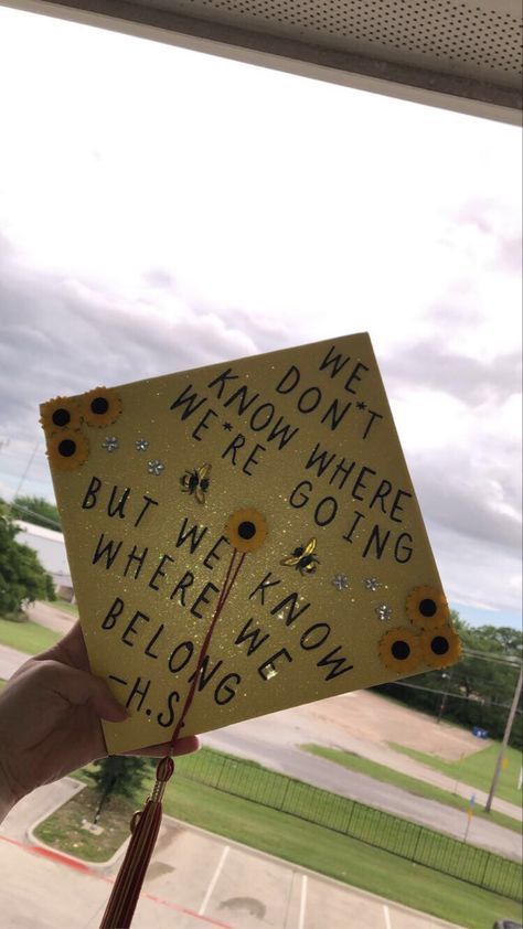 Song Lyrics Graduation Cap, Cap Decoration Graduation Harry Styles, Harry Styles Graduation Quotes, Graduation Cap Lyrics, Graduation Cap Harry Styles, Graduation Cap Designs Lyrics, Graduation Cap Designs One Direction, Grad Cap Ideas Song Lyrics, Harry Styles Cap Decoration