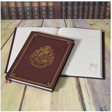 Harry Potter Hogwarts Notebook -  gold detail, a great gift idea for Harry Potter fans, click for more #harrypotterfan #bulletjournal #giftideas #notebook Hogwarts Notebook, Hogwarts School Supplies, Harry Potter Notebook, Harry Potter Collection, Hogwarts Express, Harry Potter Books, Hogwarts School, Harry Potter Party, Mischief Managed